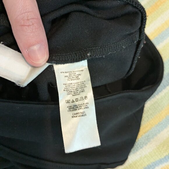 ⭐ Lou & Grey Black High-rise Leggings (With Pockets!) Size Small - Picture 14 of 16